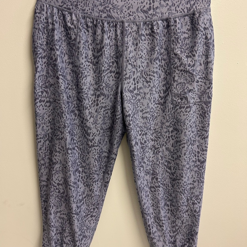 Athleta Lavender Patterned Joggers - image 7